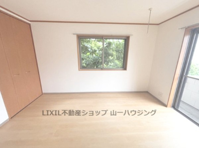 【洋室】 | レヴェリー桜木 | 居室２