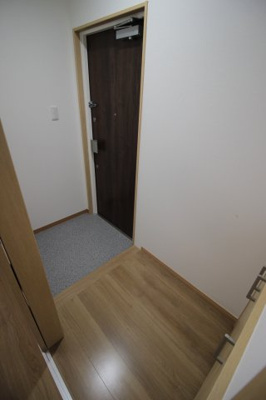 【玄関】 | つばきビルV