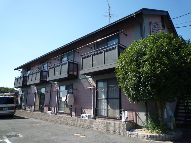 都窪郡早島町若宮のアパートの外観