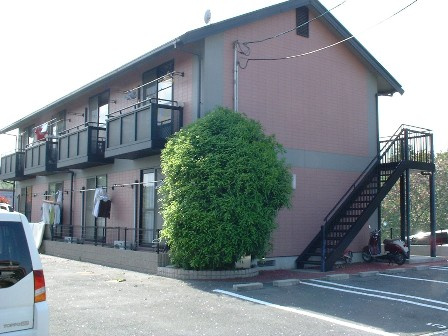 都窪郡早島町若宮のアパートの外観