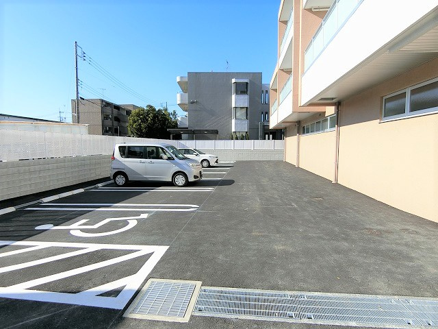 Notre Maisonの駐車場