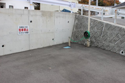 【駐車場】 | マツダコーポ熊野Ａ棟 | 車をお持ちの方必見！うれしい洗車場付きです。