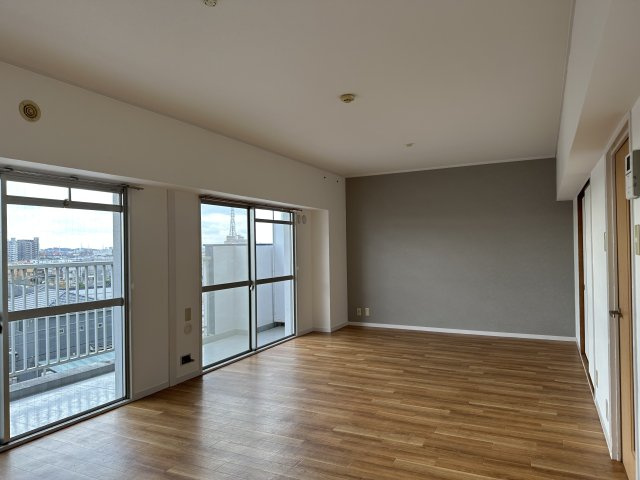 【居間・リビング】 | ＯＳ・ＳＫＹフレックス藤が丘 | 前回募集時の写真です