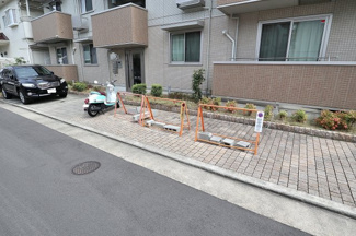 【駐車場】