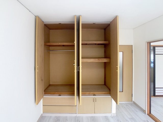 ベルゾーネ城西の収納