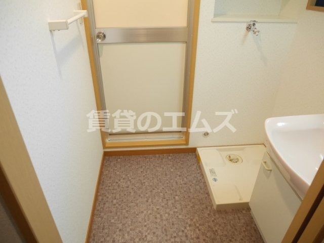 【洗面所】 | グレイスフルマンション東比恵 | グレイスフルマンション東比恵の脱衣所