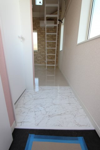 ユナイト 幸シェリーメイの玄関|同シリーズ物件の参考写真です。