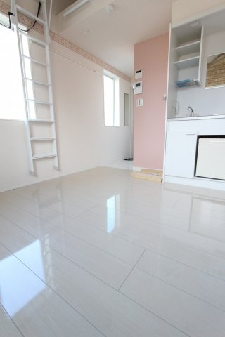 ユナイト 幸シェリーメイの居間・リビング