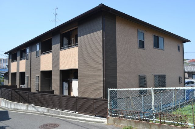 グランディフローラスの外観