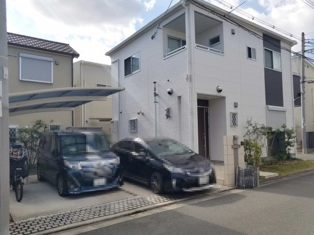 堺市美原区阿弥　一戸建の駐車場|駐車場カーポートつき