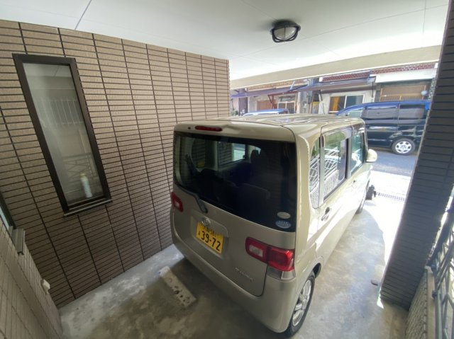 大東市氷野３丁目　一戸建ての駐車場