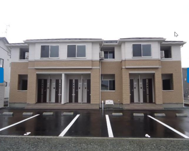 プランドールメゾンの駐車場