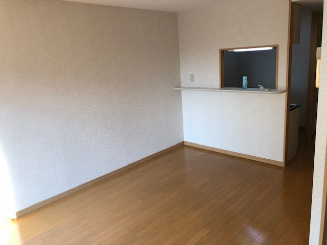 ルネス荒木一番館の居間・リビング|おしゃれな居間です