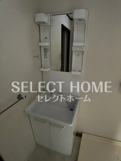 【独立洗面台】 | ハイステージルナＣ | 独立洗面台、朝の身支度には欠かせません