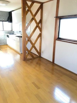 【居間・リビング】 | 山科区大宅御所田町　中古戸建