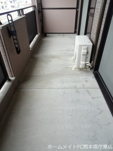 熊本市南区出仲間７丁目の賃貸マンションのバルコニー