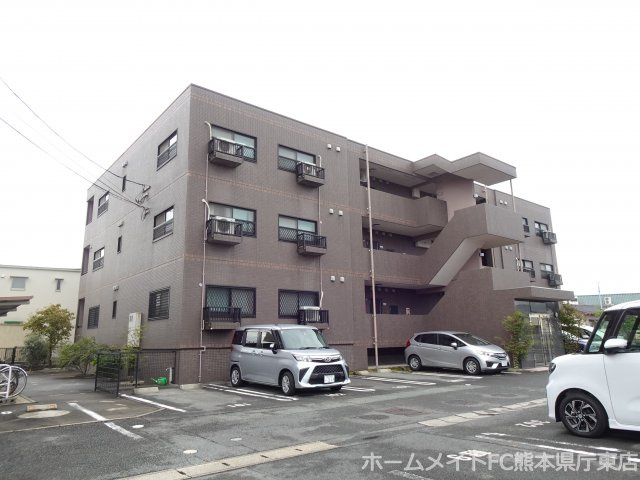 熊本市南区出仲間７丁目の賃貸マンションの外観