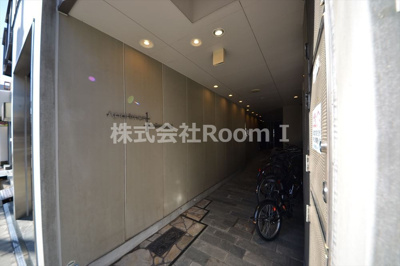 【エントランス】 | アパートメント谷町 | 建物の内部です