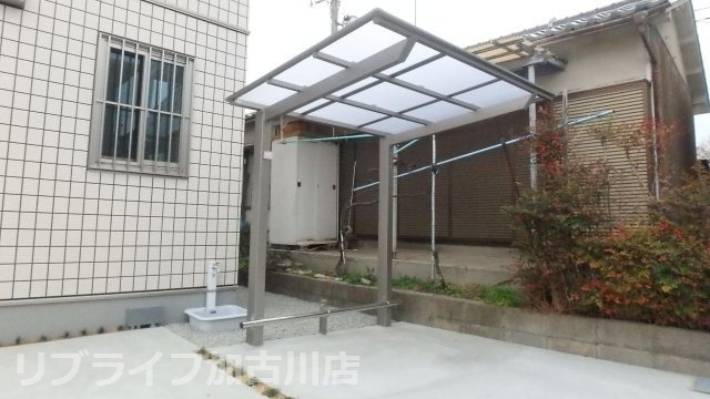 平岡町土山戸建のその他共用部分|専用サイクルポート