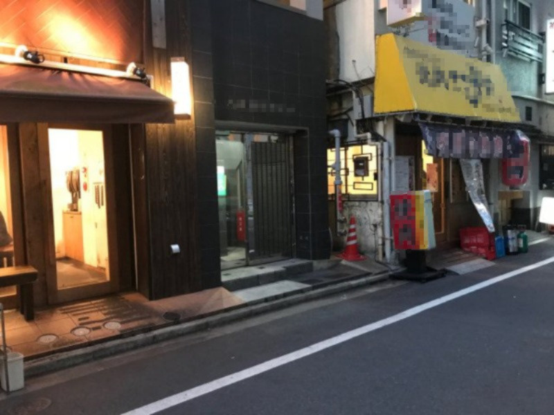 八重洲境井ビルの外観