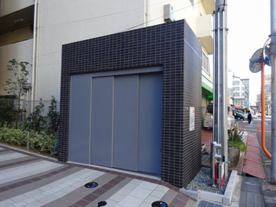 【その他共用部分】 | ワールドアイ江坂アルバ | ゴミ置き場です