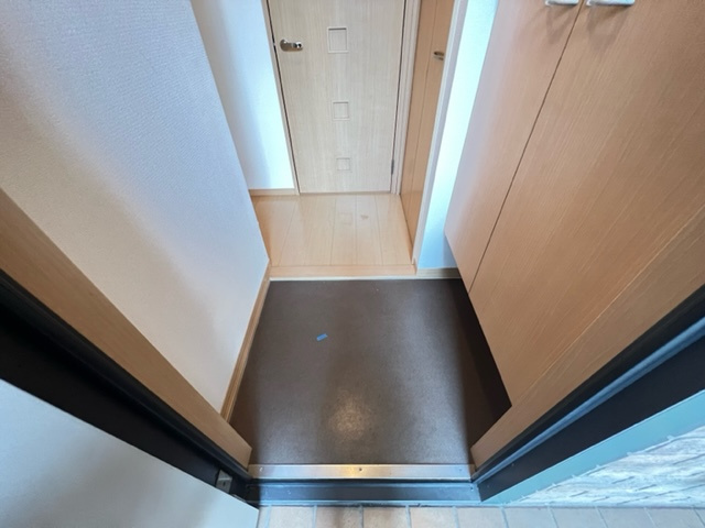 YU壱番館の玄関