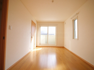 【寝室】 | ファミール津西