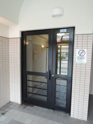 【その他共用部分】 | シティ能見台ふれあいの街B棟 | 防犯面でも安心のオートロック付。