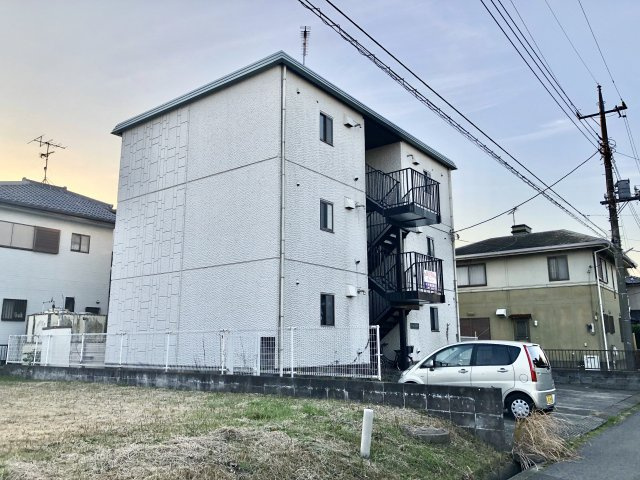 ドルフ茂原の外観