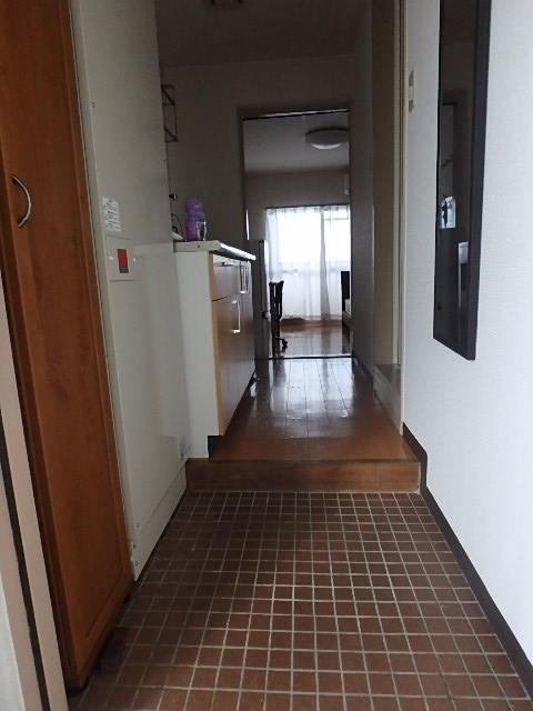 セントラル白山の玄関