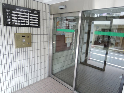 【その他共用部分】 | ライオンズマンション吉野町第10 | 防犯面でも安心のオートロック付。