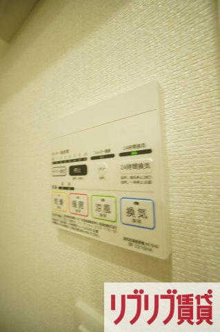 メルヴェーユ港の設備