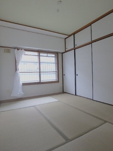 ビレッジハウス米子1号棟の和室|イメージ103号室の写真