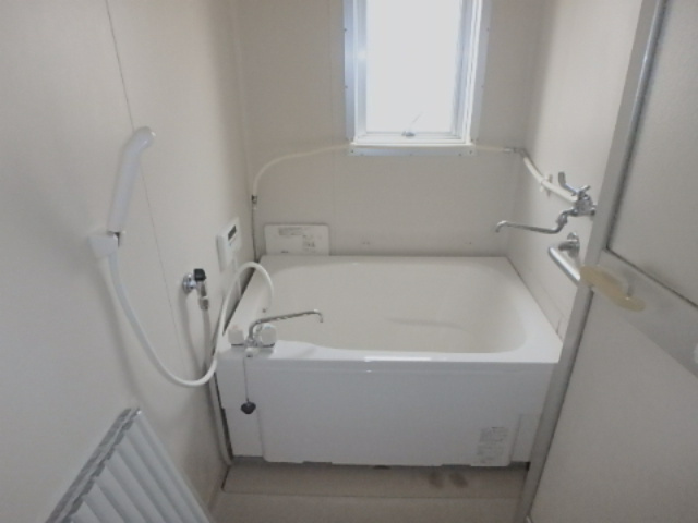 ビレッジハウス米子1号棟の浴室|イメージ104号室の写真