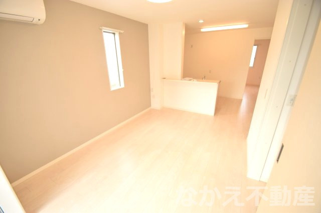 【居間・リビング】 | こちらの居間で趣味の時間をお楽しみください