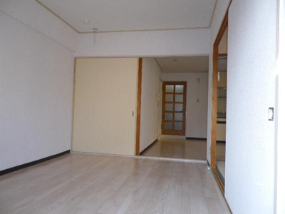 【洋室】 | ロイヤルハイツ扇町Ⅱ