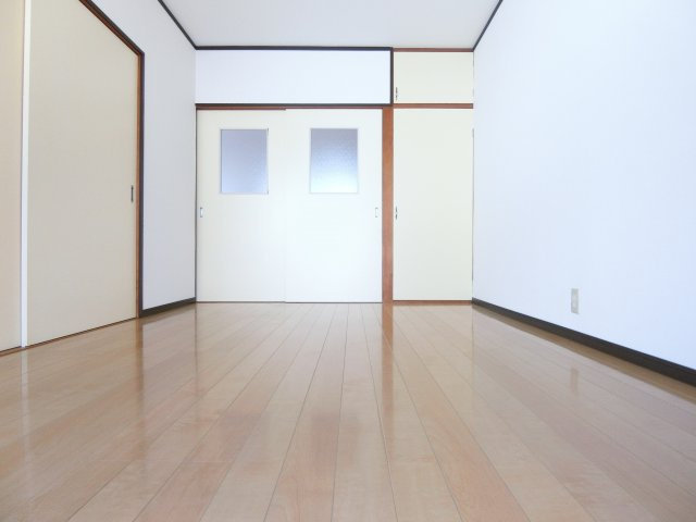 錦ハイツの寝室