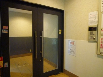 【エントランス】 | リーフ・ザ・ガーデン竜ケ崎 | オートロックで安心