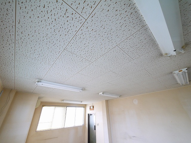 石田ビルの内装