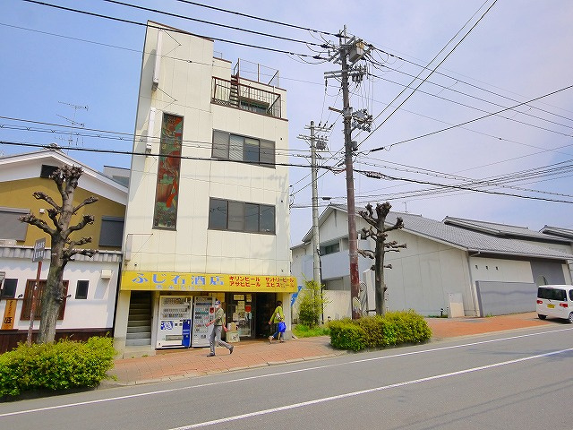 石田ビルの外観