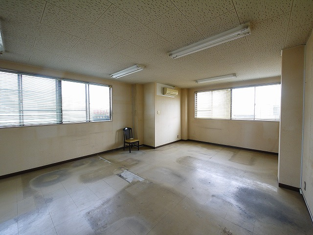 石田ビルの内装