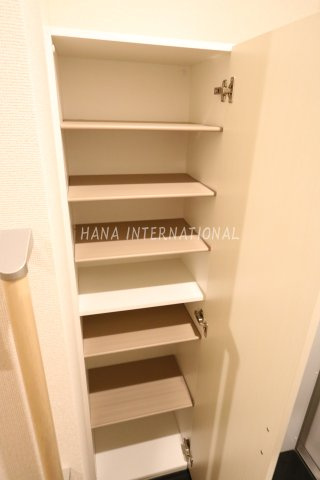 クレイノ帰燕館の収納