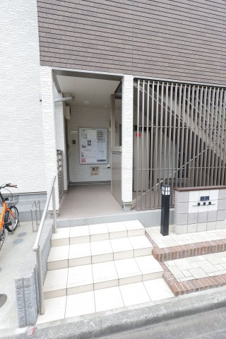 【エントランス】 | クレイノ帰燕館