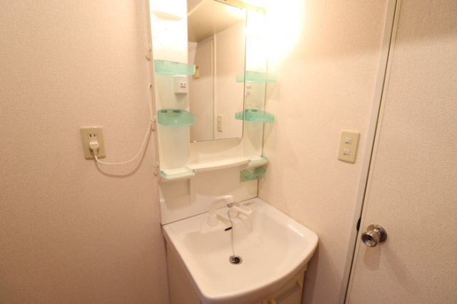 セジュールＨＩＲＯ　Ｂ棟の独立洗面台