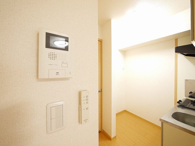 ウエストメゾンＢのセキュリティ|ＴＶモニター付きインターホンです