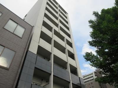 リヴェール綾堀川の外観