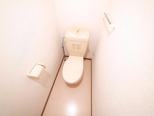 グリーンヒルズ・Fのトイレ|コンパクトで使いやすいトイレです