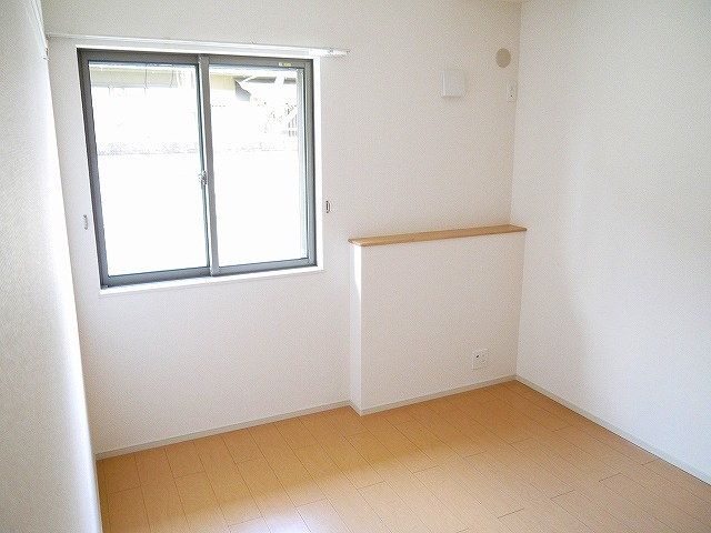 ランドマーク桜井　Ⅱの洋室|使い勝手のいい洋室です