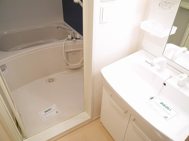 ランドマーク桜井　Ⅱの洗面所|使いやすい洗面所です