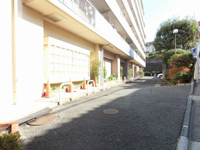 【駐車場】 | グリーンコーポ谷津坂 | 平置き駐車場